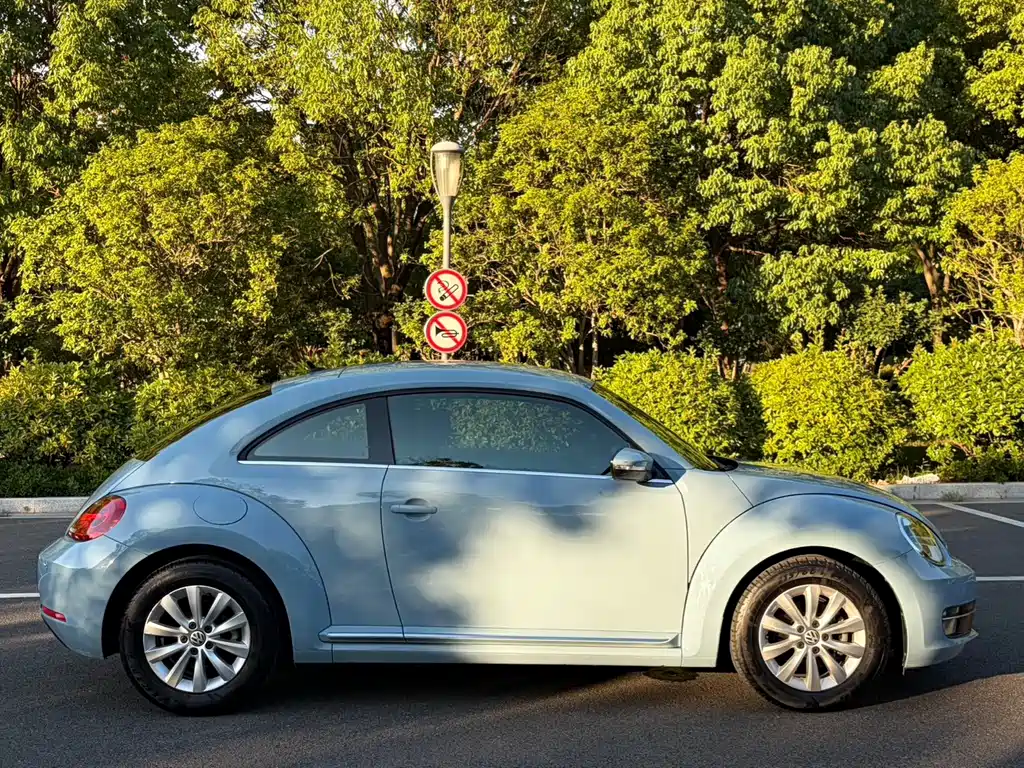 Volkswagen Beetle 2015
