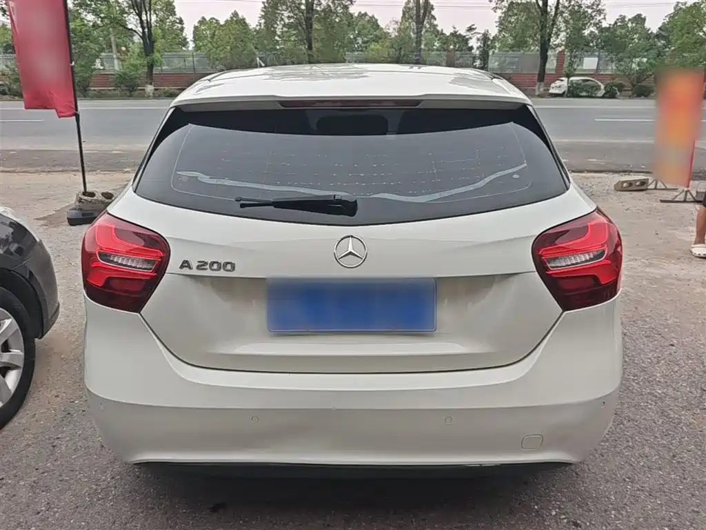 Mercedes-Benz A-Class 2017 — фото 6