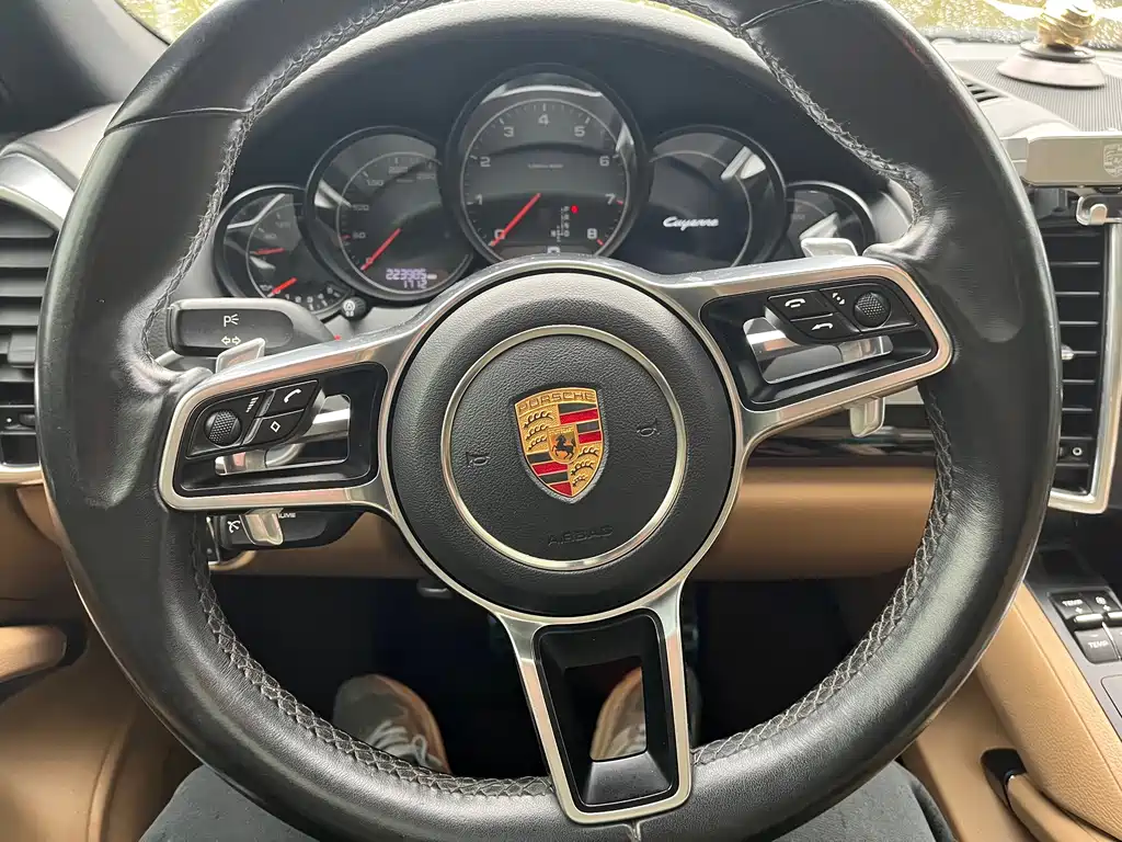 Porsche Cayenne 2015 — фото 14
