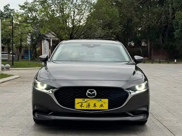 Mazda 3 Axela 2023