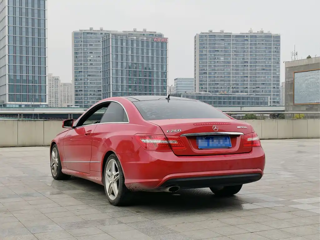 Mercedes-Benz E-Class 2013