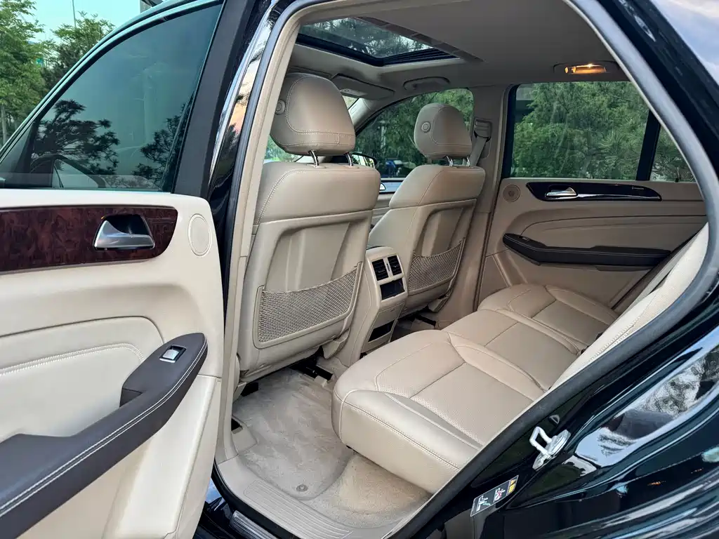Mercedes-Benz M-Class 2015 — фото 3