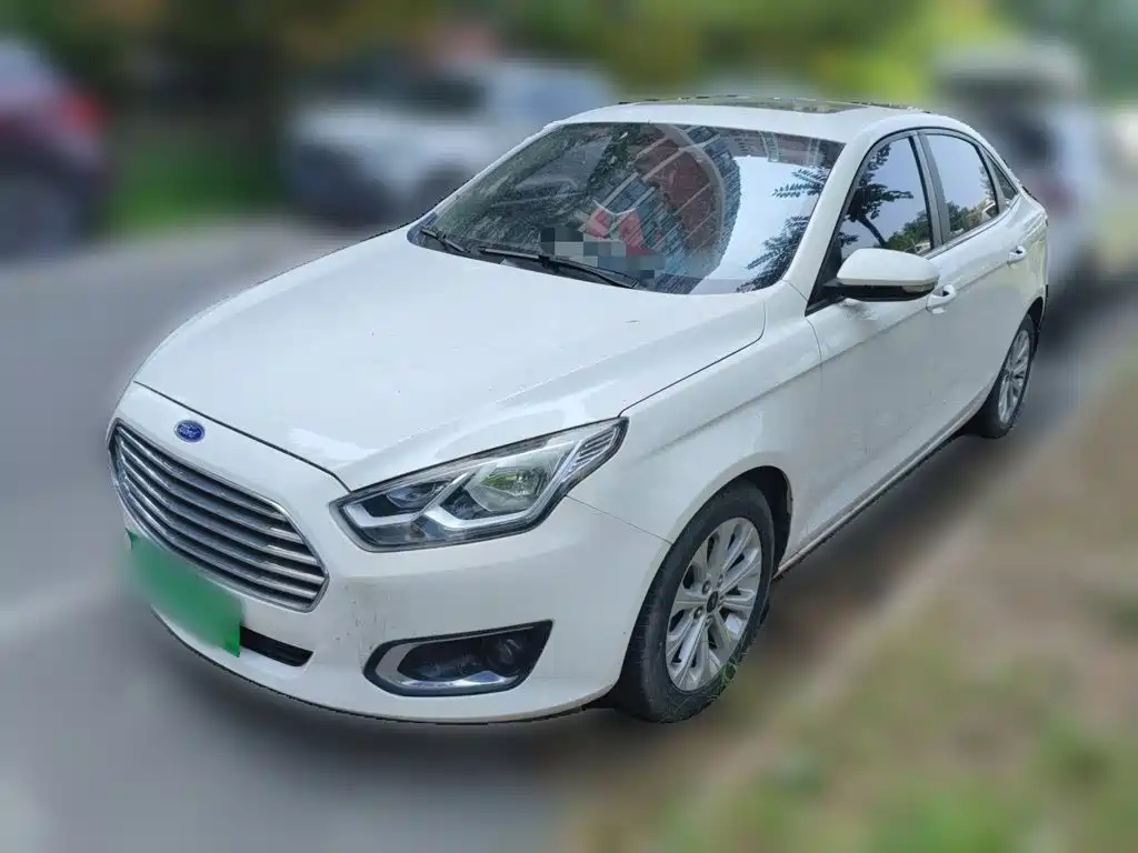 Ford Escort 2016 — фото 1