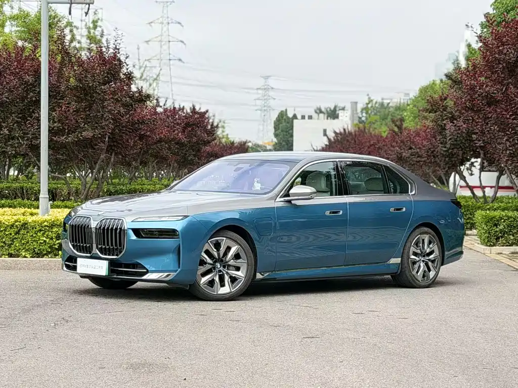 BMW i7 2024