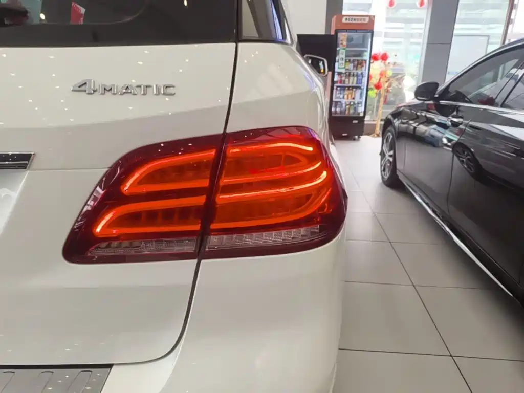 Mercedes-Benz GLE 2018 — фото 8
