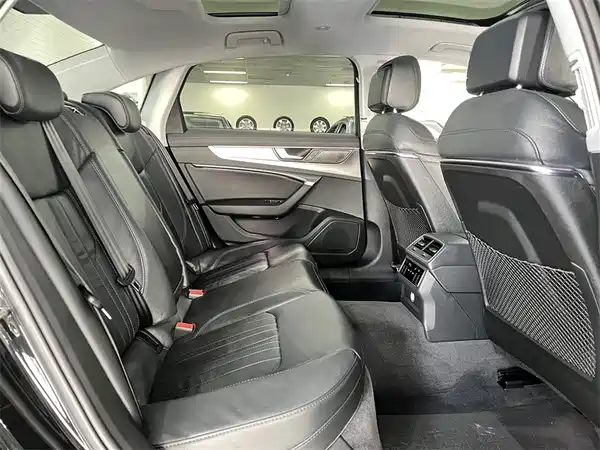 Audi A6L 2022