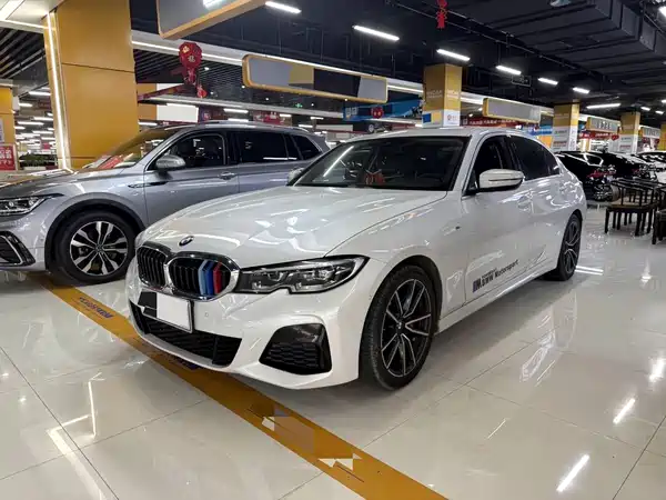 BMW 3 Series 2021
