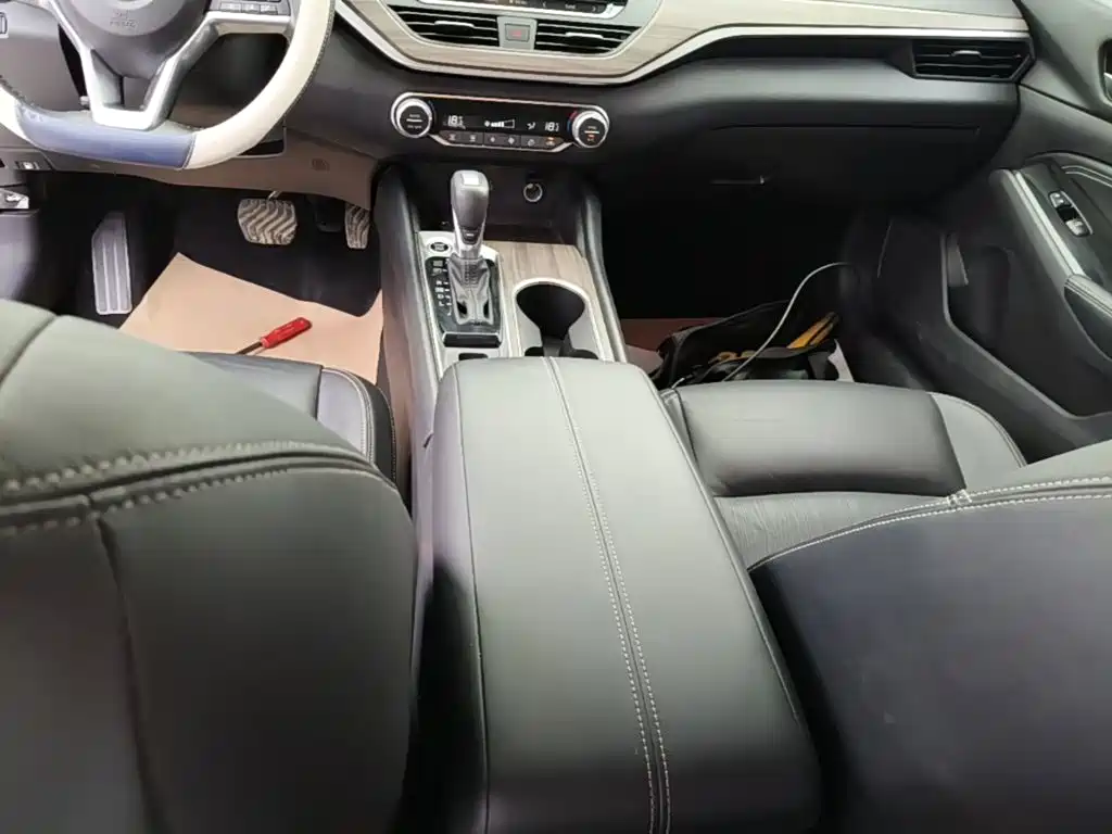 Nissan Teana 2022 — фото 14