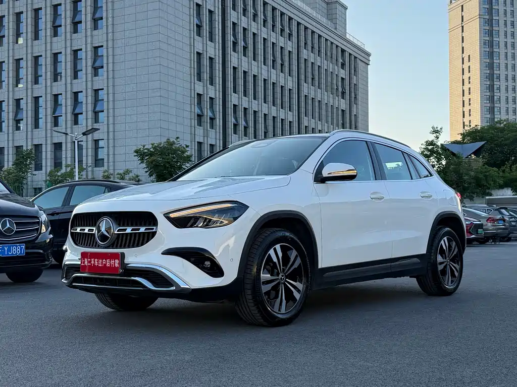 Mercedes-Benz GLA 2024 — фото 2