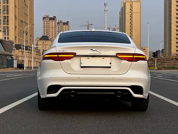 Jaguar XEL 2021