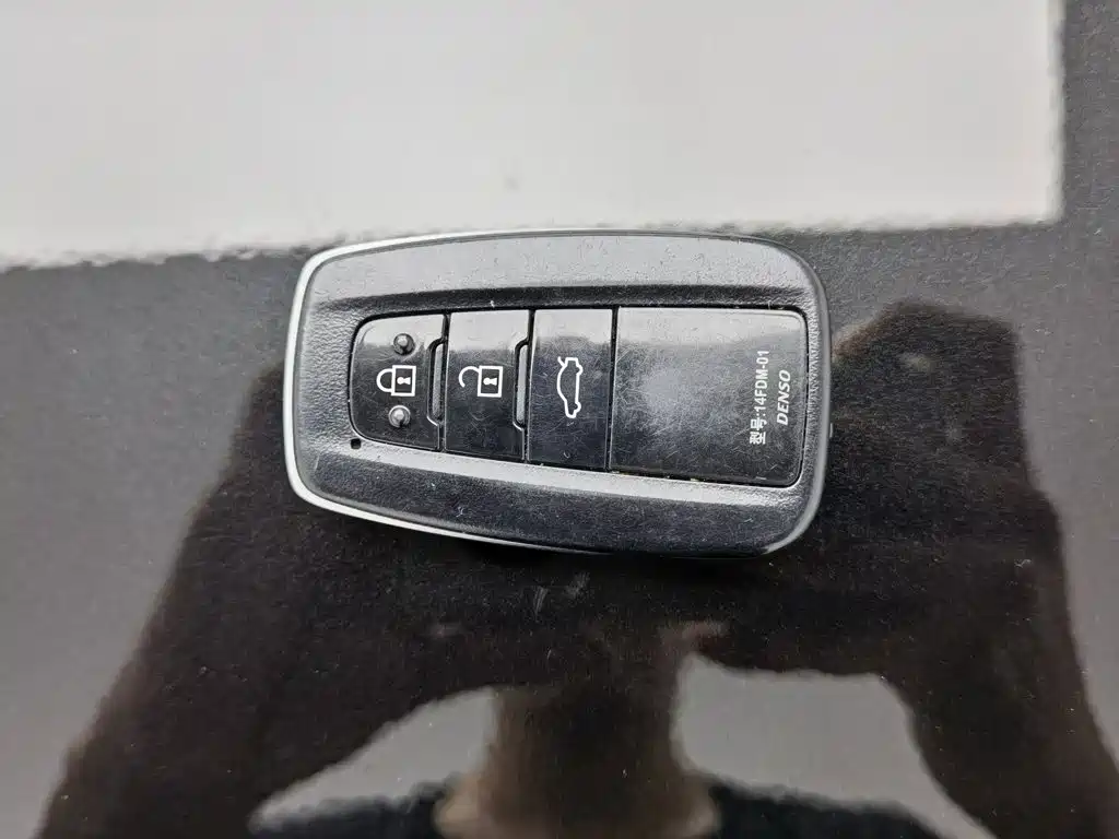 Toyota Avalon 2020 — фото 19