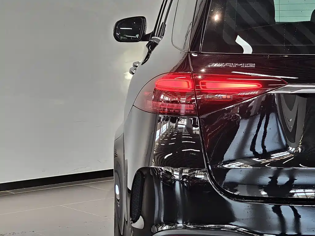 Mercedes-Benz GLE AMG 2025 — фото 16
