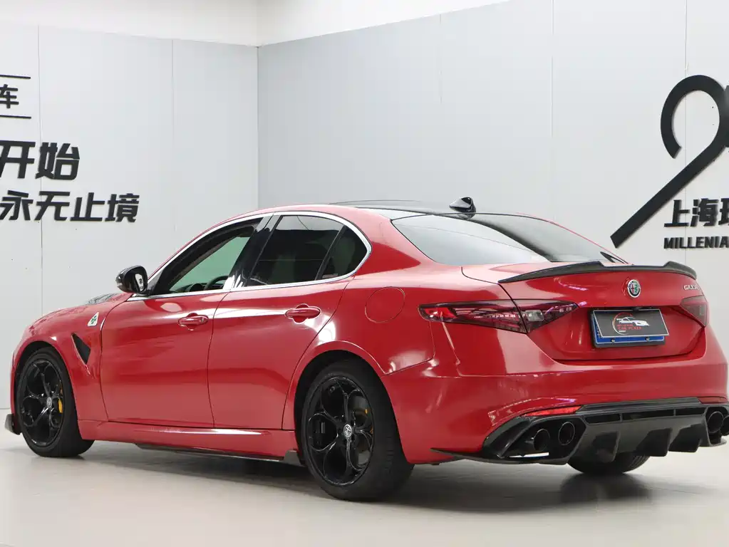 Alfa Romeo Giulia 2019 — фото 4