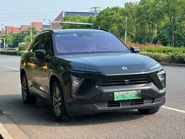 NIO ES6 2020