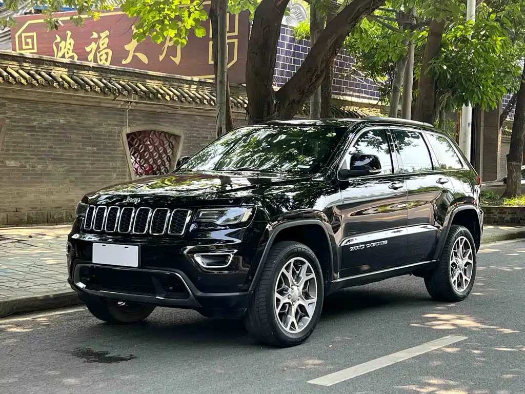 Jeep Grand Cherokee 2022