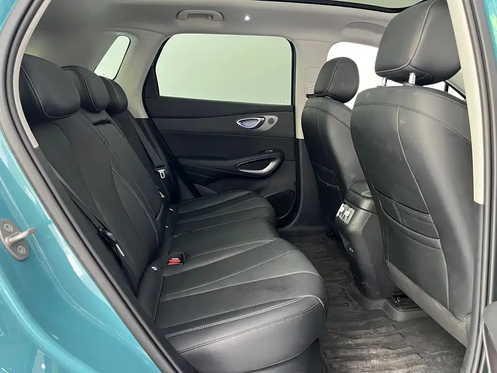BYD Sealion 05 EV 2025 — фото 12