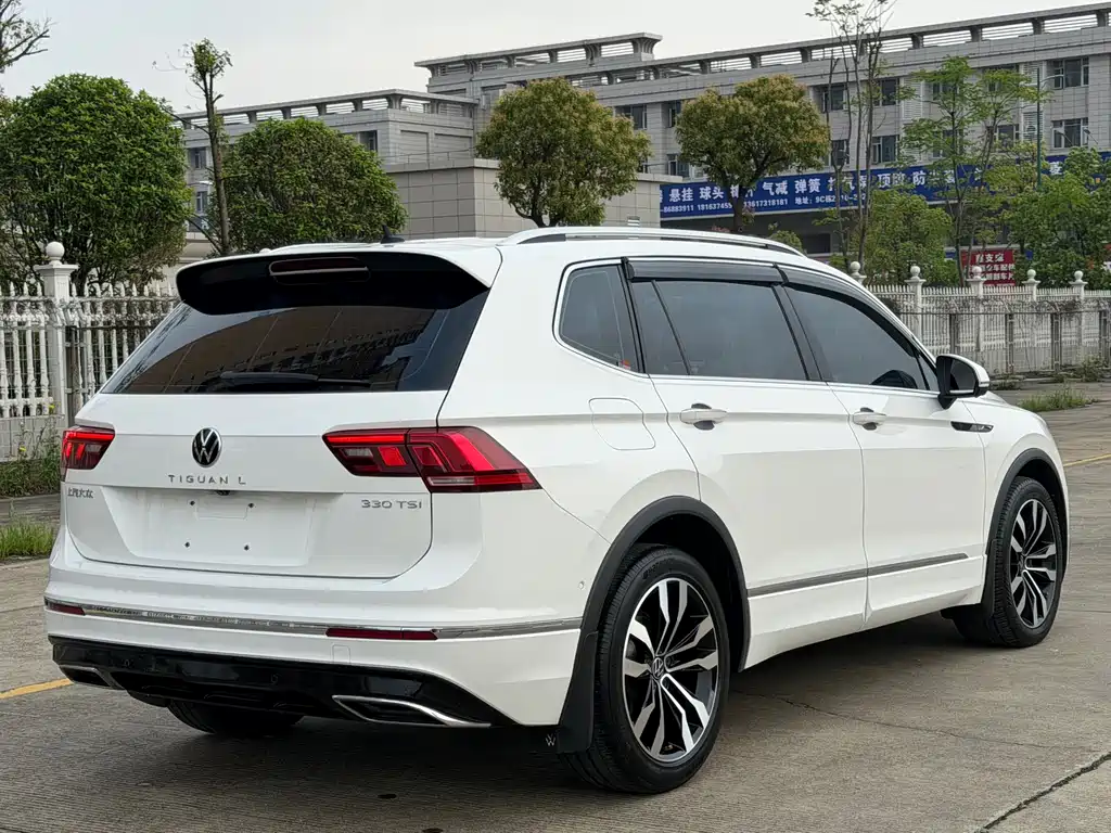 Volkswagen Tiguan L 2020 — фото 4