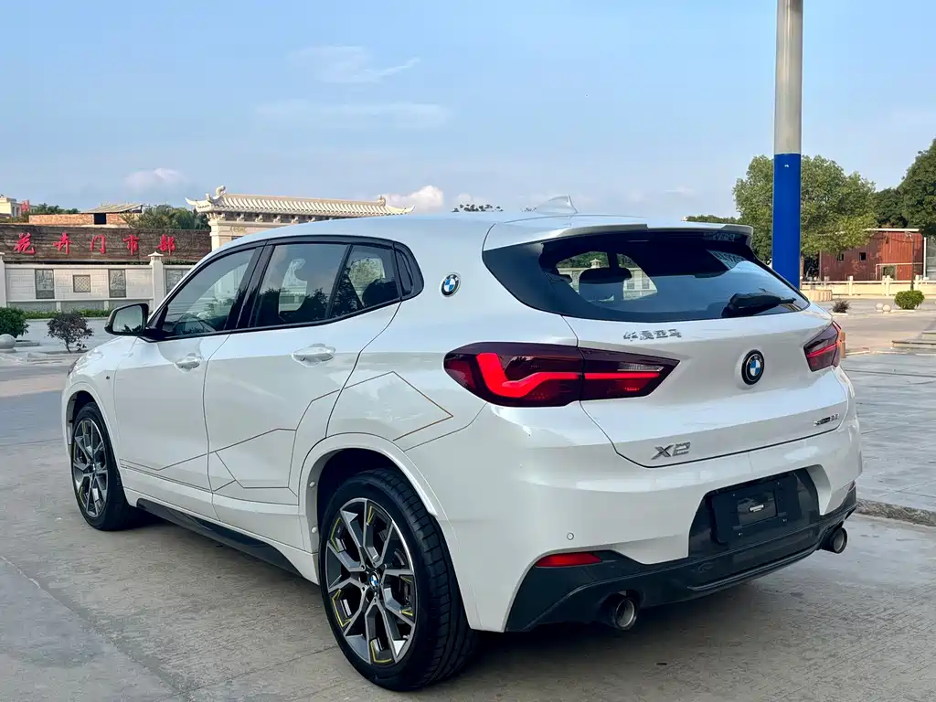 BMW X2 2023 — фото 4