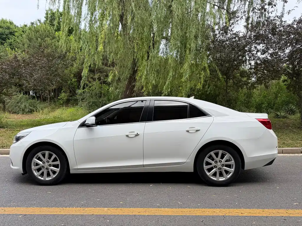 Chevrolet Malibu 2015 — фото 3