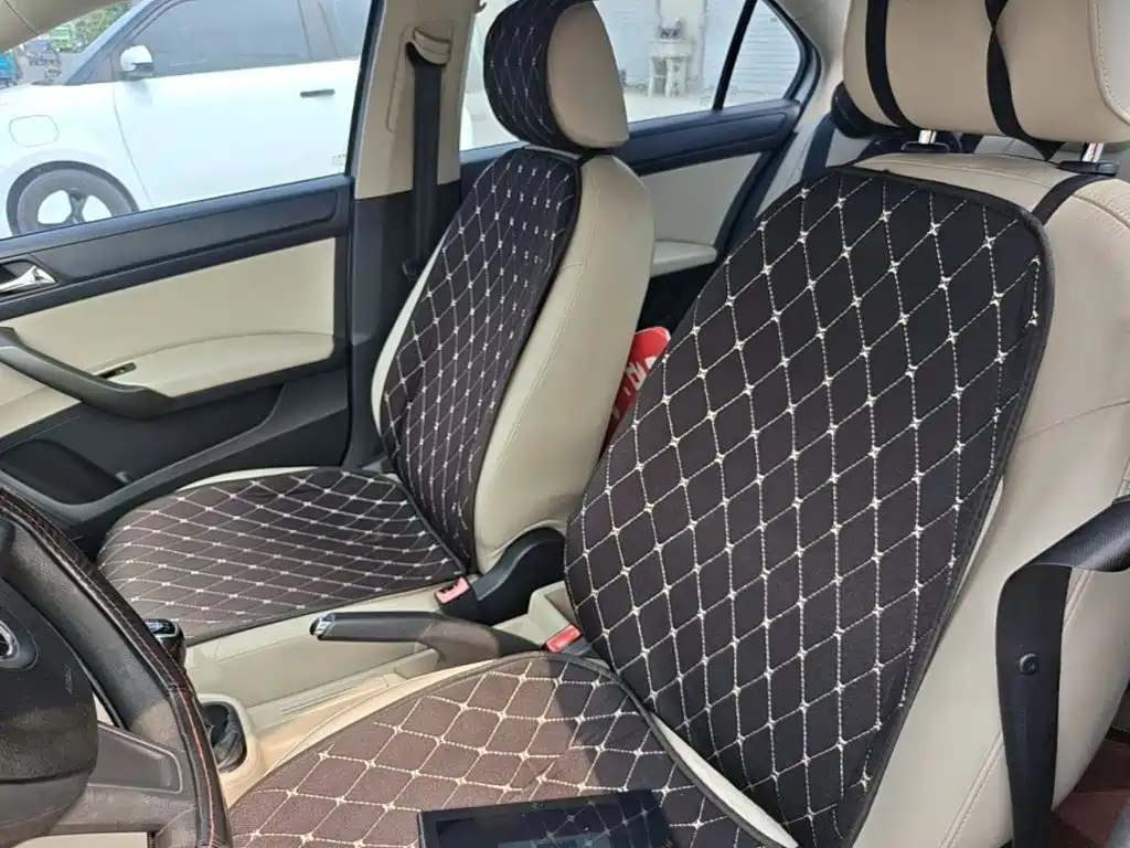 Skoda Rapid 2014 — фото 15