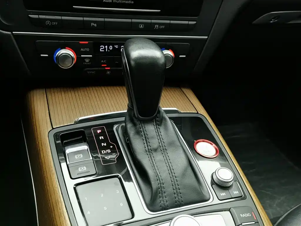Audi A6L 2018 — фото 13