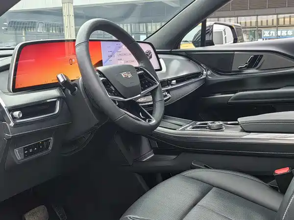 Cadillac XT5 2025