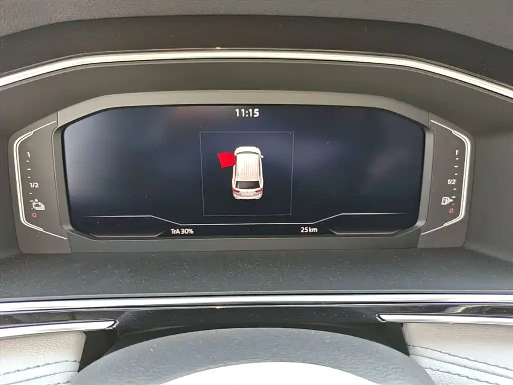 Volkswagen Tiguan L PHEV 2025 — фото 12
