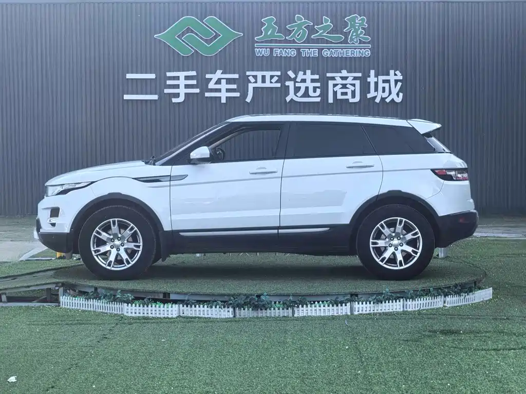 Land Rover Evoque 2015 — фото 20