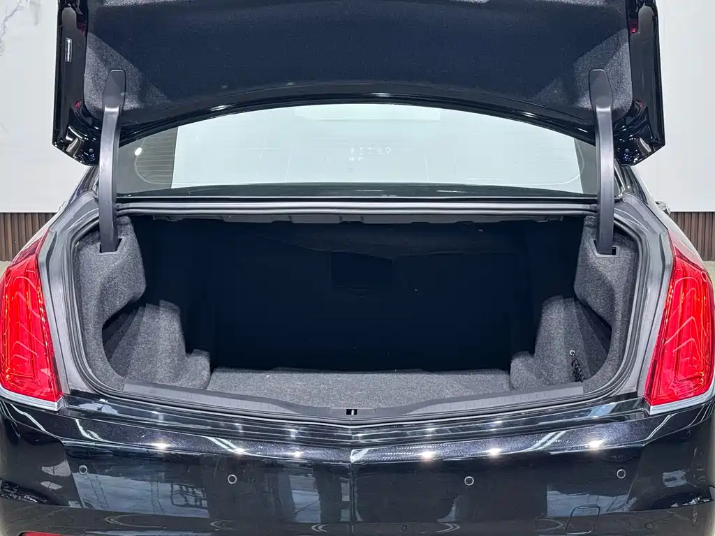 Cadillac CT6 2016 — фото 22