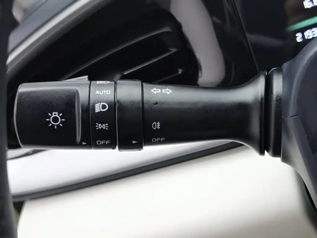 Geely Galaxy Starwish 2024 — фото 21
