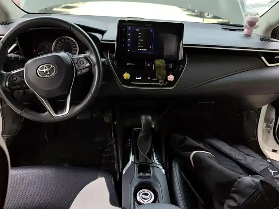 Toyota Corolla 2021 — фото 12