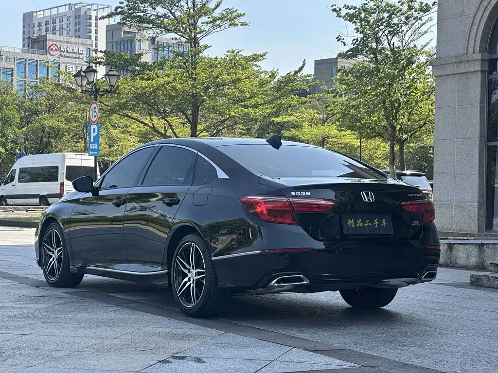 Honda Inspire 2021 — фото 9
