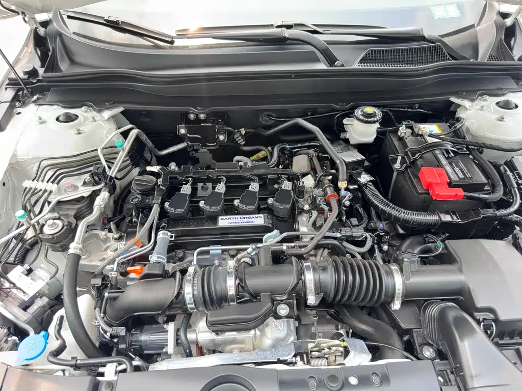 Honda Accord 2018 — фото 25