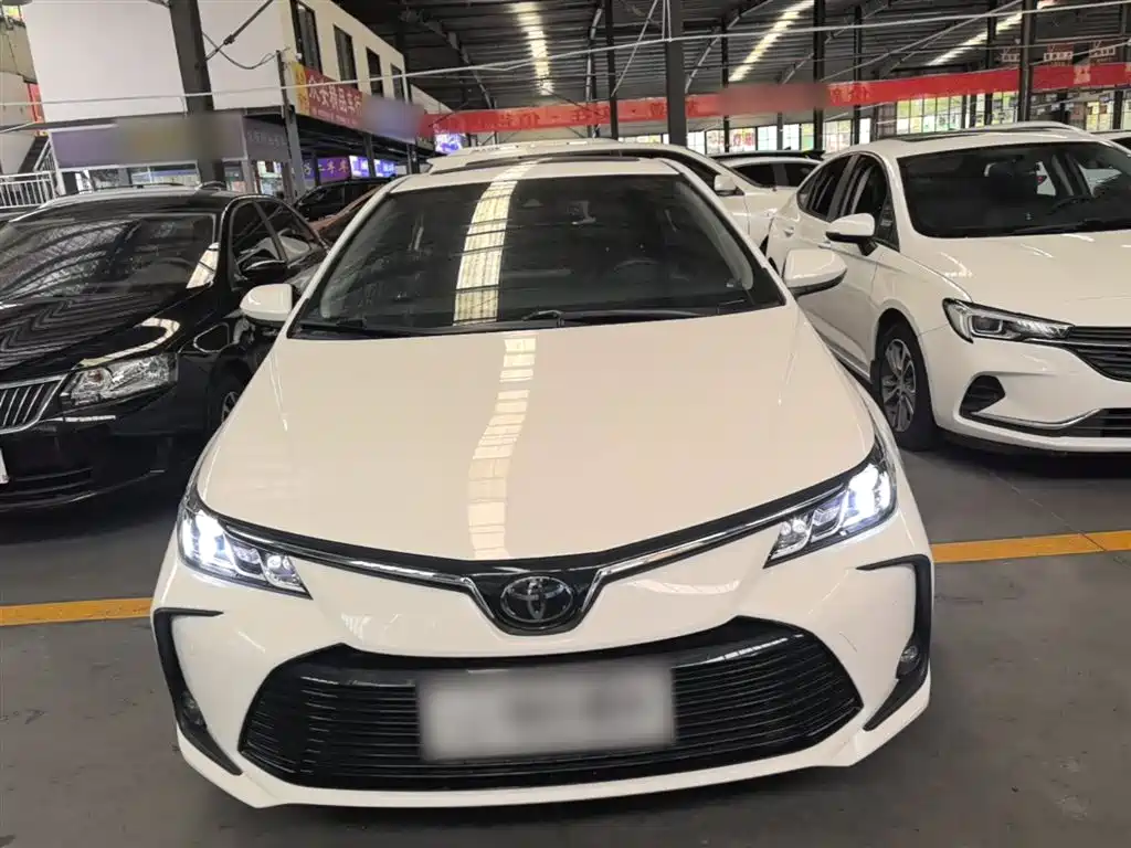 Toyota Corolla 2019 — фото 3