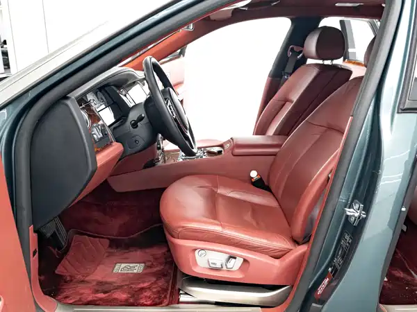 Rolls-Royce Ghost 2014
