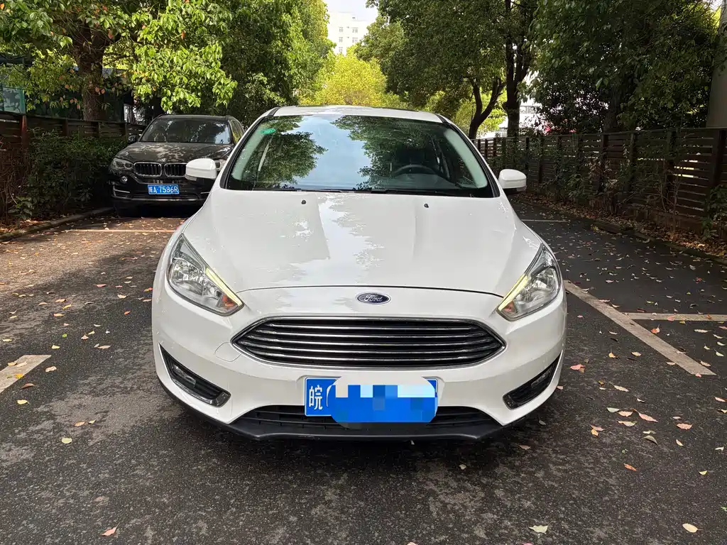 Ford Focus 2018 — фото 2