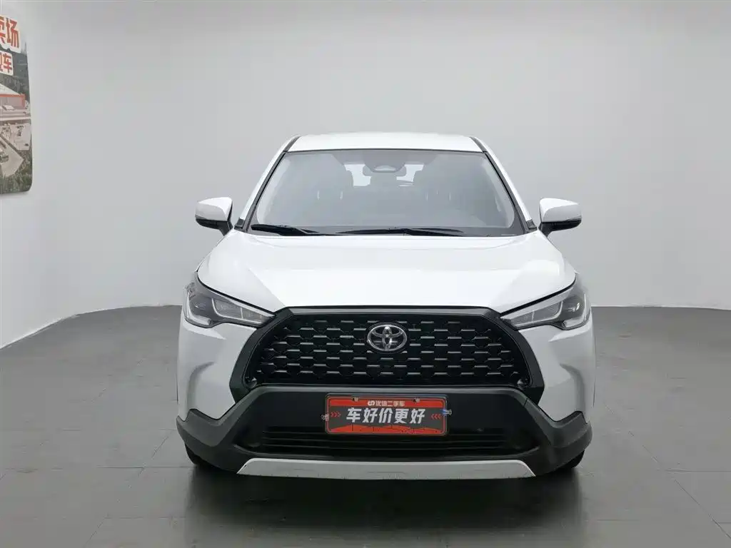 Toyota Corolla Cross 2023 — фото 3