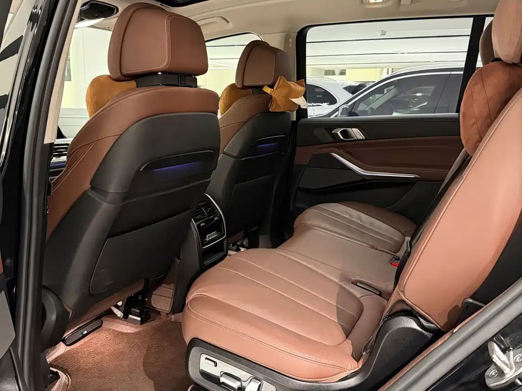 BMW X7 2022 — фото 7
