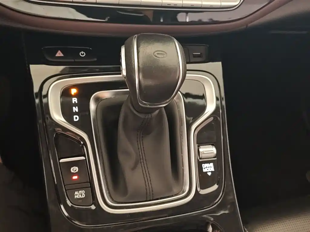 GAC Motor Trumpchi M6 2023 — фото 14