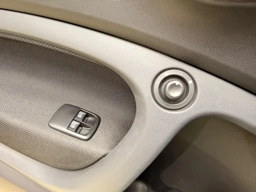 smart Fortwo 2017 — фото 15