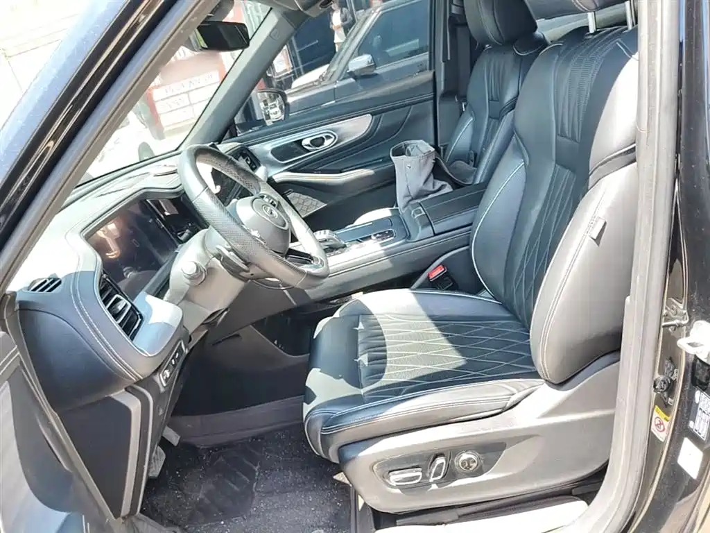 GAC Motor Trumpchi GS8 2023 — фото 15