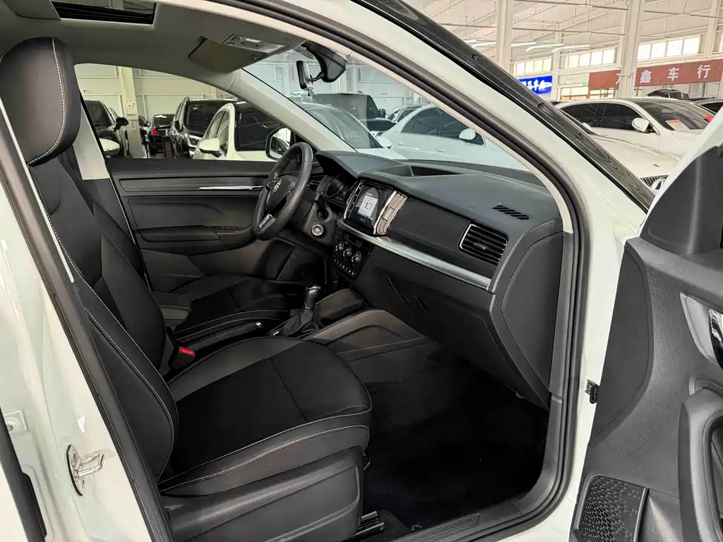 Skoda Kamiq 2023 — фото 17