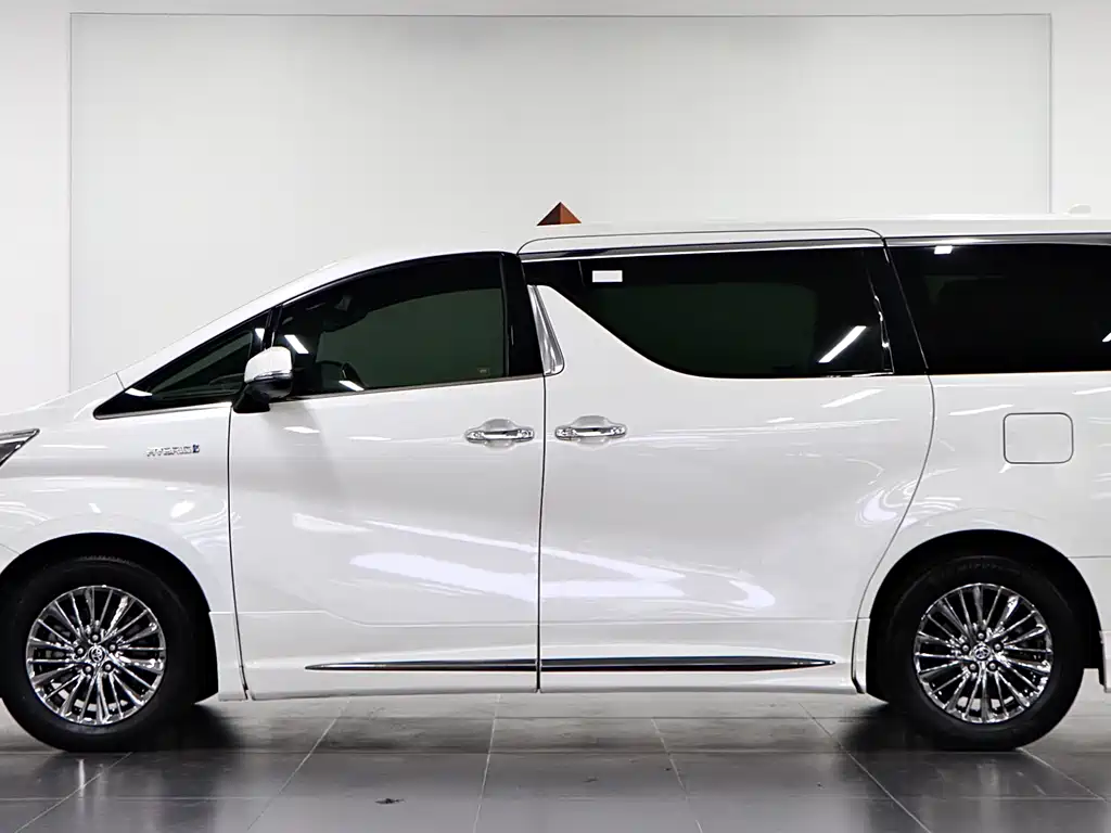 Toyota Vellfire 2020 — фото 7