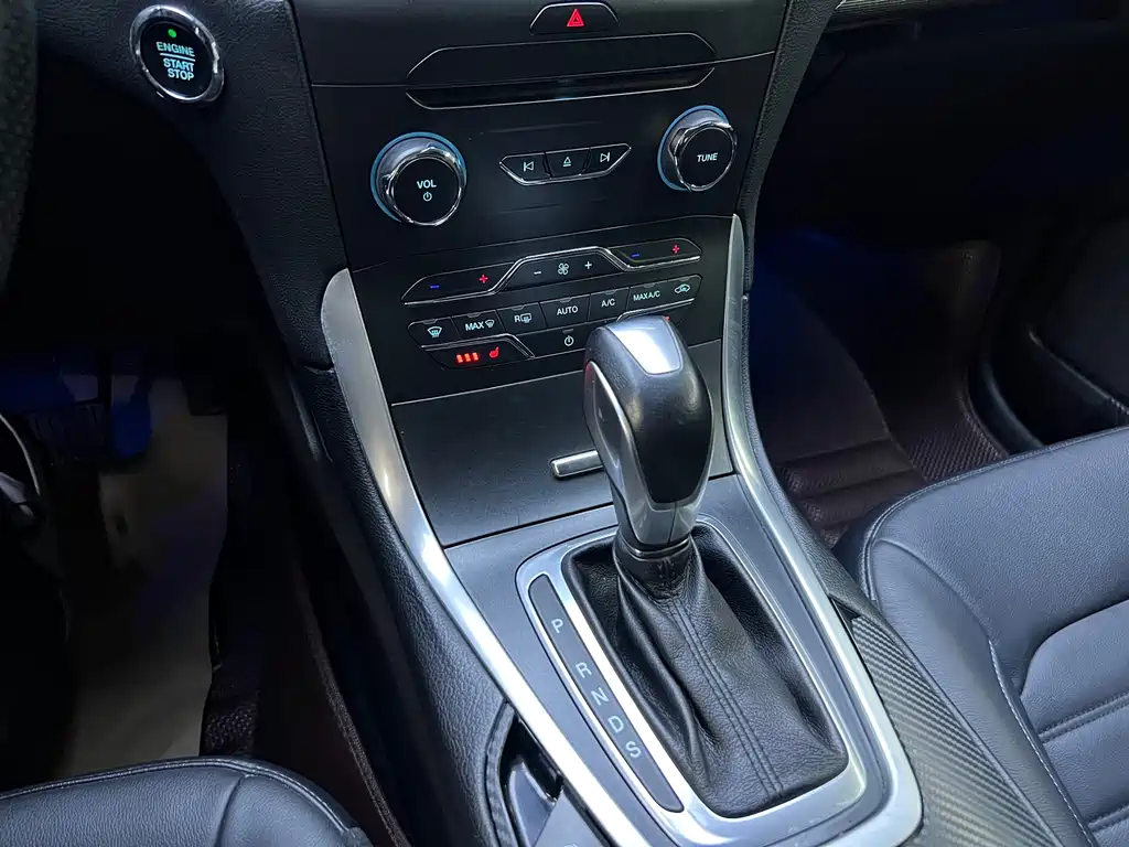 Ford Edge 2016