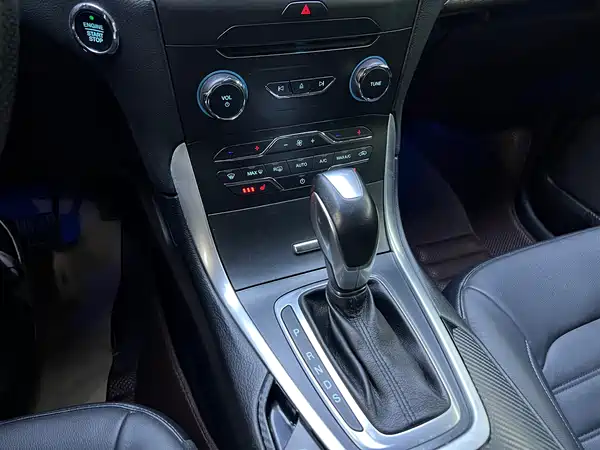 Ford Edge 2016