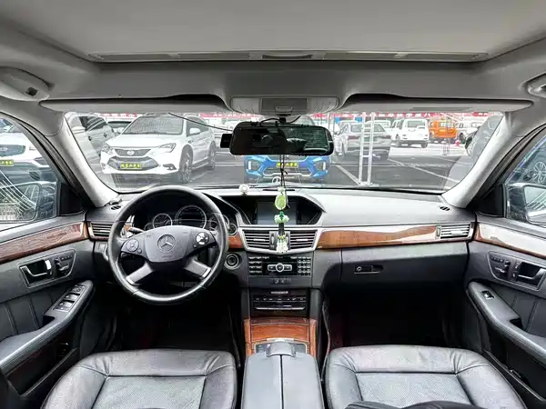 Mercedes-Benz E-Class 2013