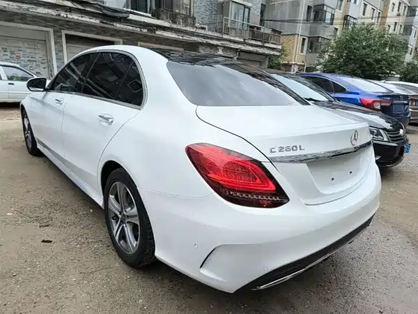 Mercedes-Benz C-Class 2020