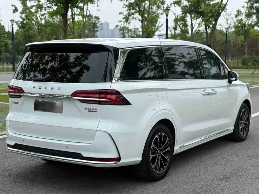 Roewe iMAX8 2021