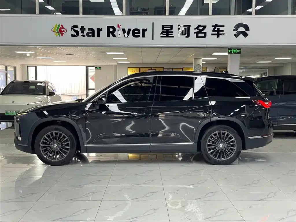 NIO ES8 2022