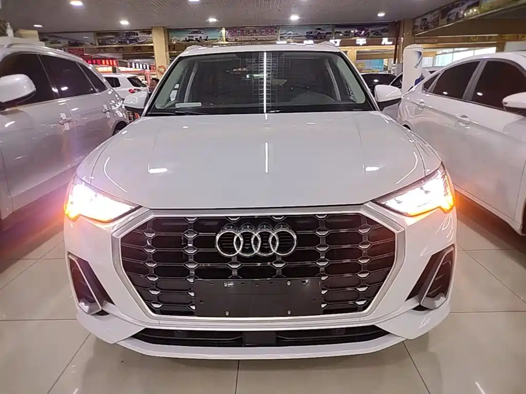 Audi Q3 2020 — фото 3